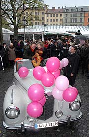 Einzug auf dem Viktualienmarkt am 10.11.2007 (Foto: Ingrid Grossmann)